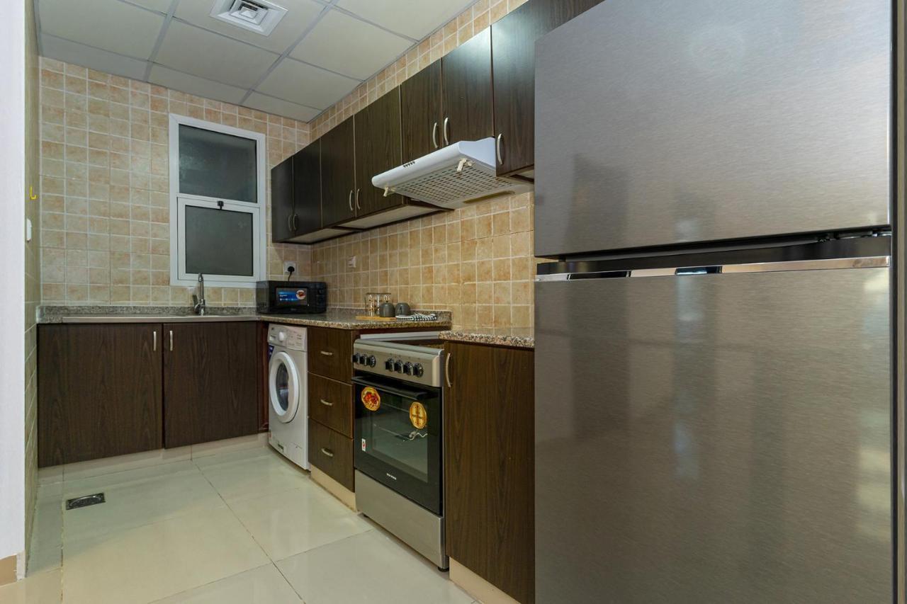 Cozy 1br In Marina/near By Beach/metro Tram Apartment